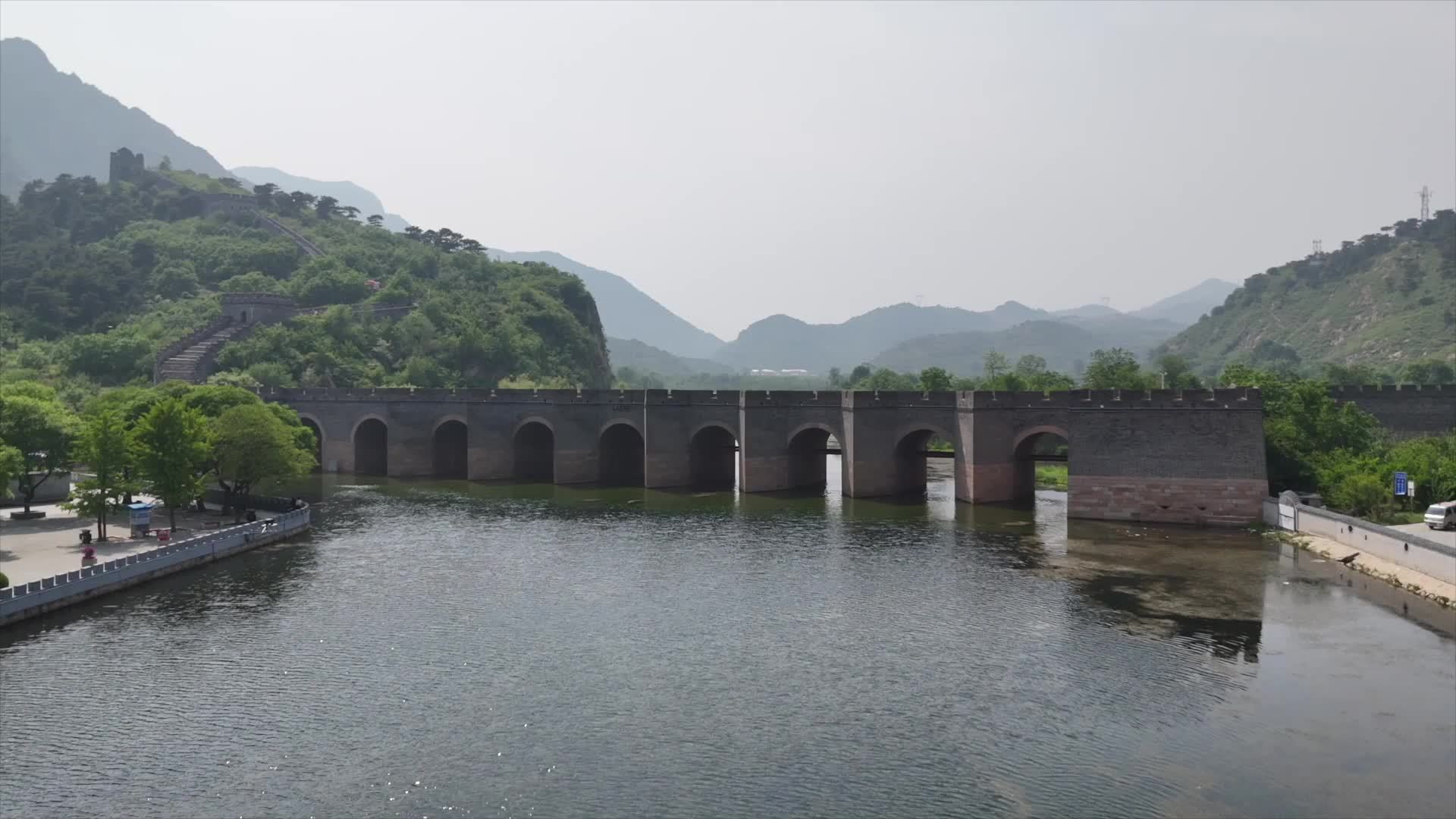 文化中国行丨鸟瞰九门口水上长城