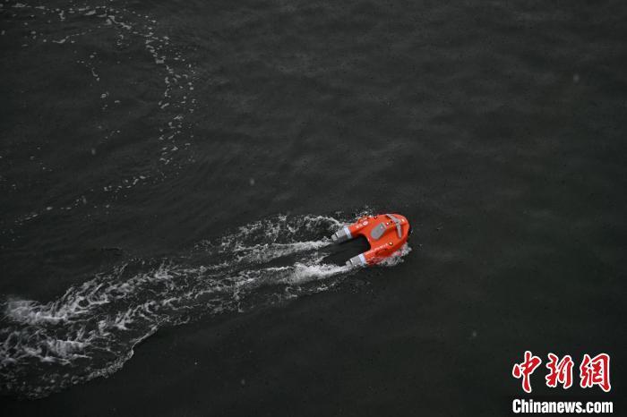 广东珠海：无人船艇尽显海洋新质生产力