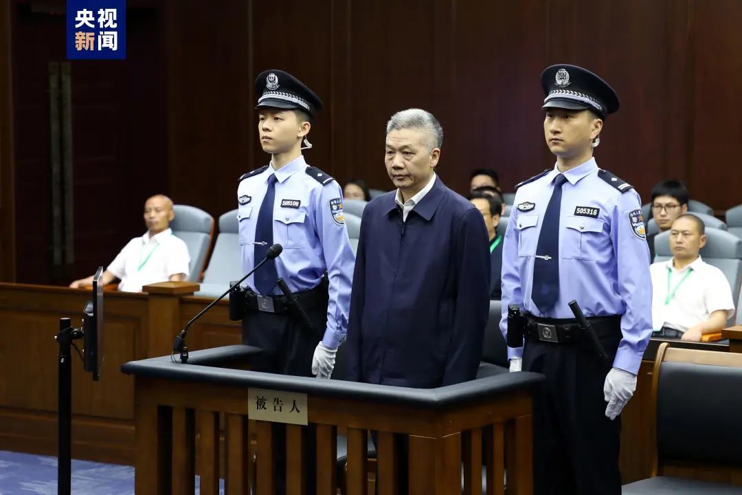 “借债升官”李再勇,25年受贿超4亿元