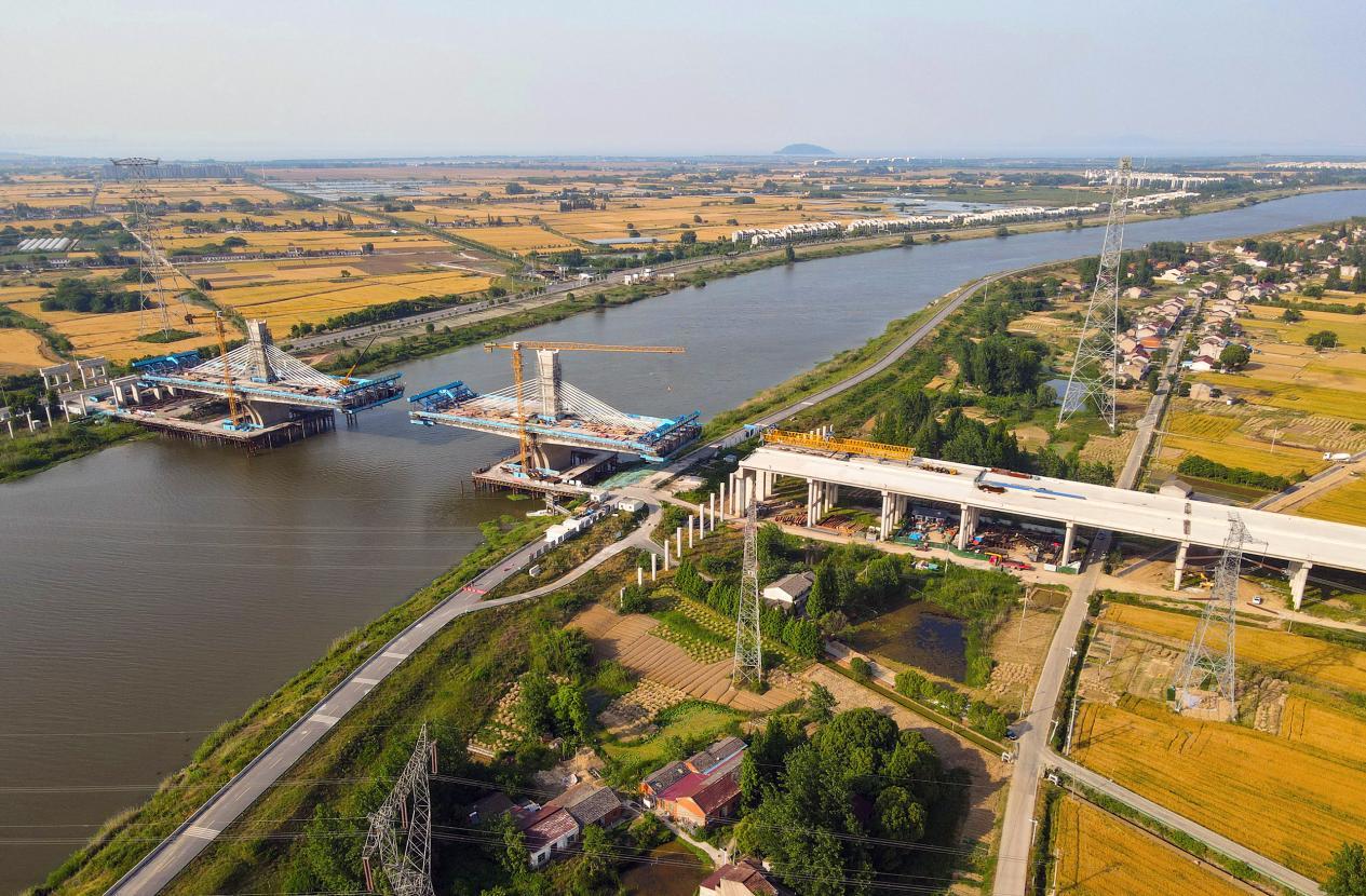 安徽庐江:杭埠河特大桥建设有序推进