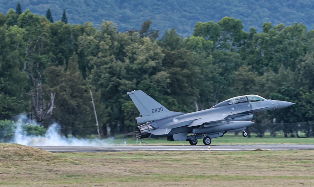 台军现有F-16战机140架,已全部改造升级为F-16V,另新购66架尚未交付。