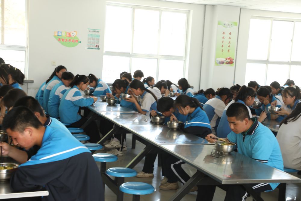 惠及150余万农村学子 甘肃免费营养餐丰富得嘞