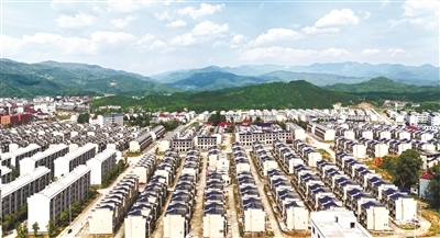 贵溪：青山绿水间 移民新家园（图）