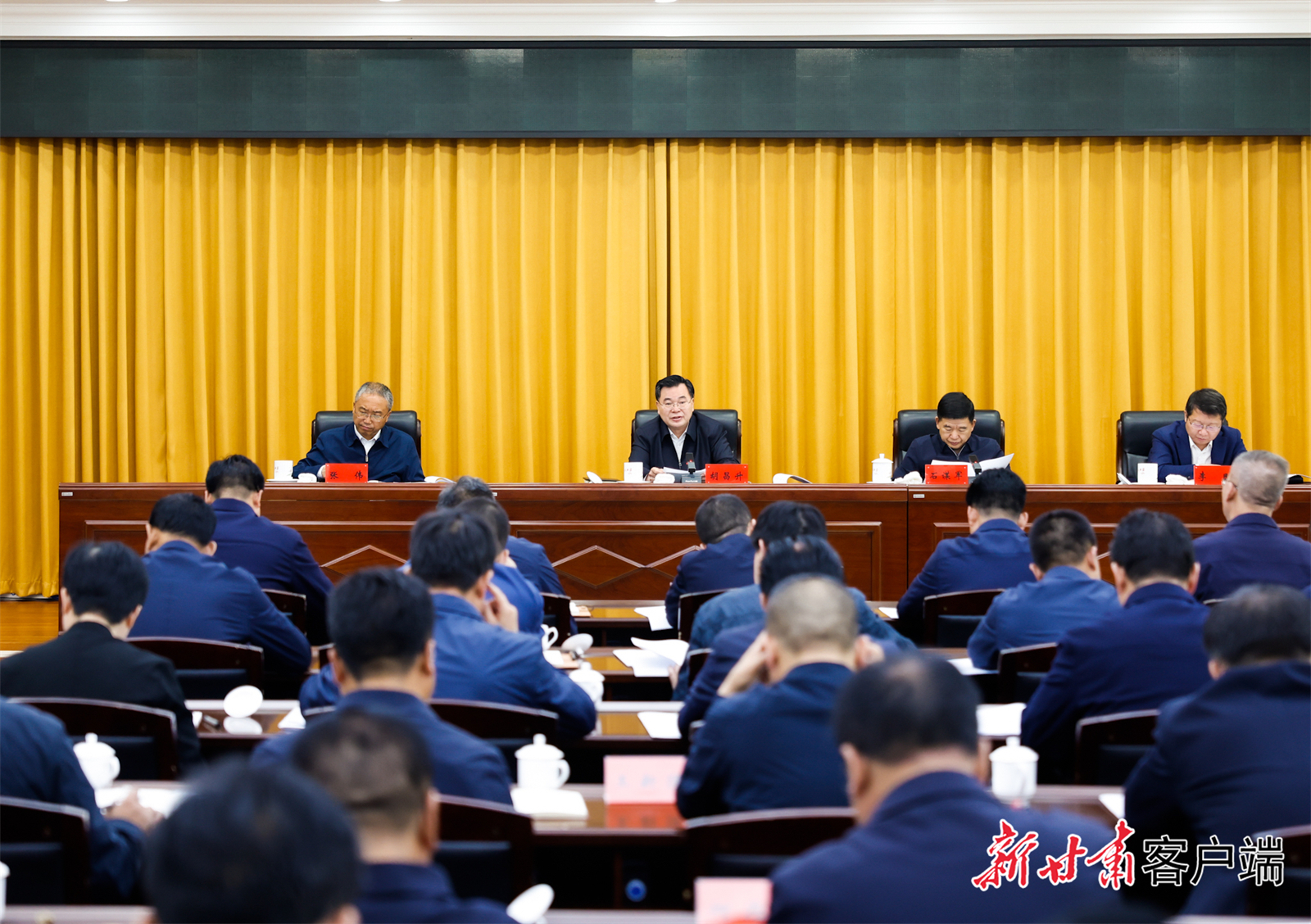 5月25日，全省县（市、区）委书记培训班在省委党校（甘肃行政学院）开班，省委书记、省人大常委会主任胡昌升出席开班式并讲话。新甘肃·甘肃日报记者　孟捷