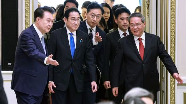 现场视频：中日韩领导人会议在首尔举行