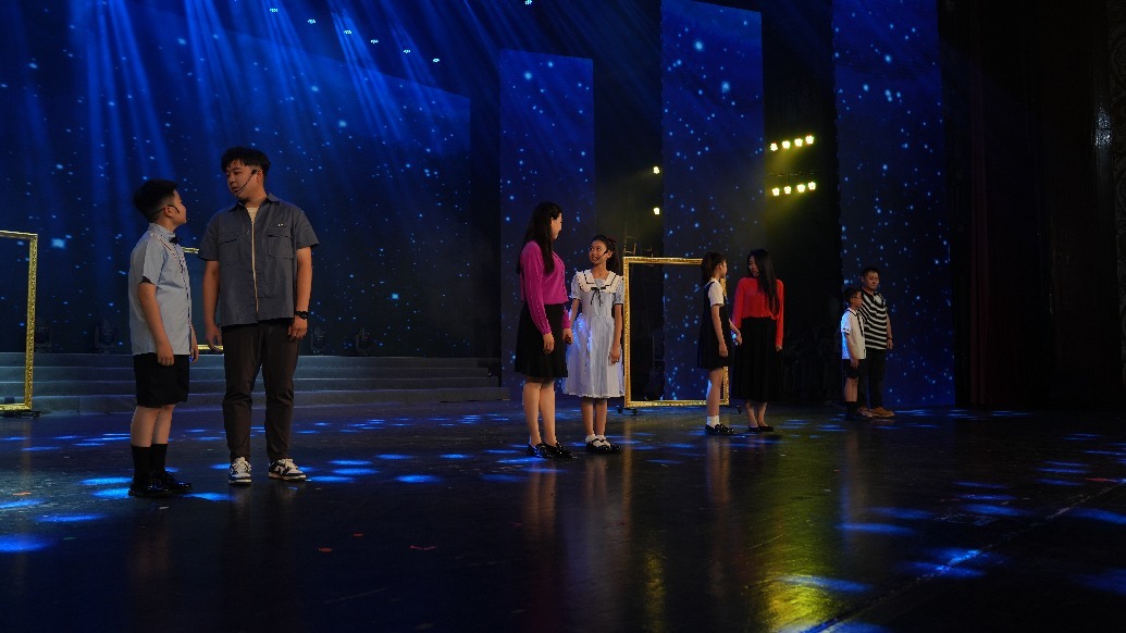 歌曲《是老师，是学生》