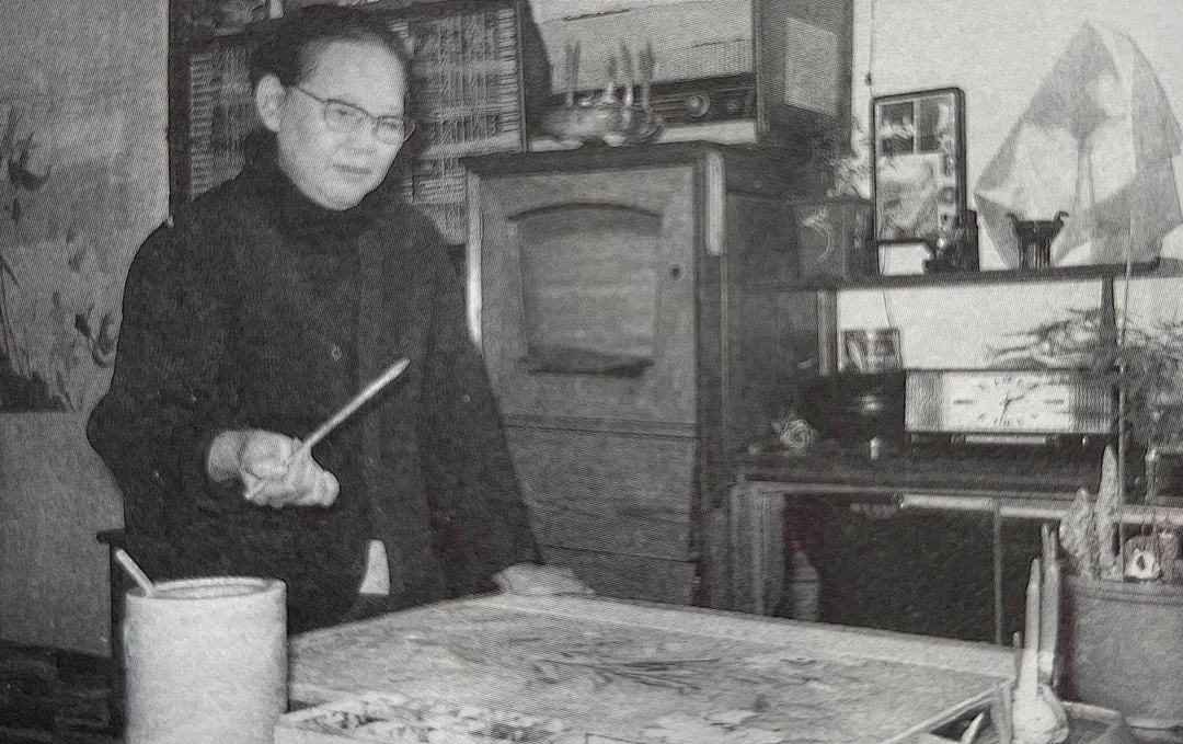 1980年,乌密风先生在创作。