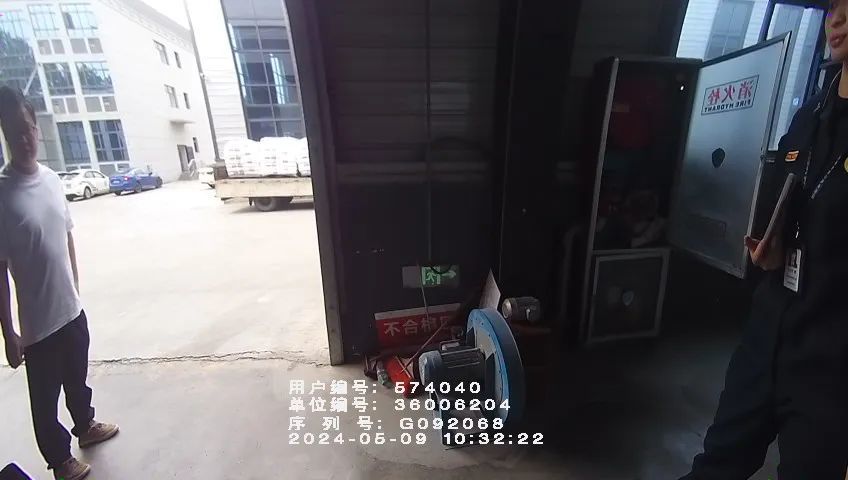▲部分疏散指示标志设置不符合要求