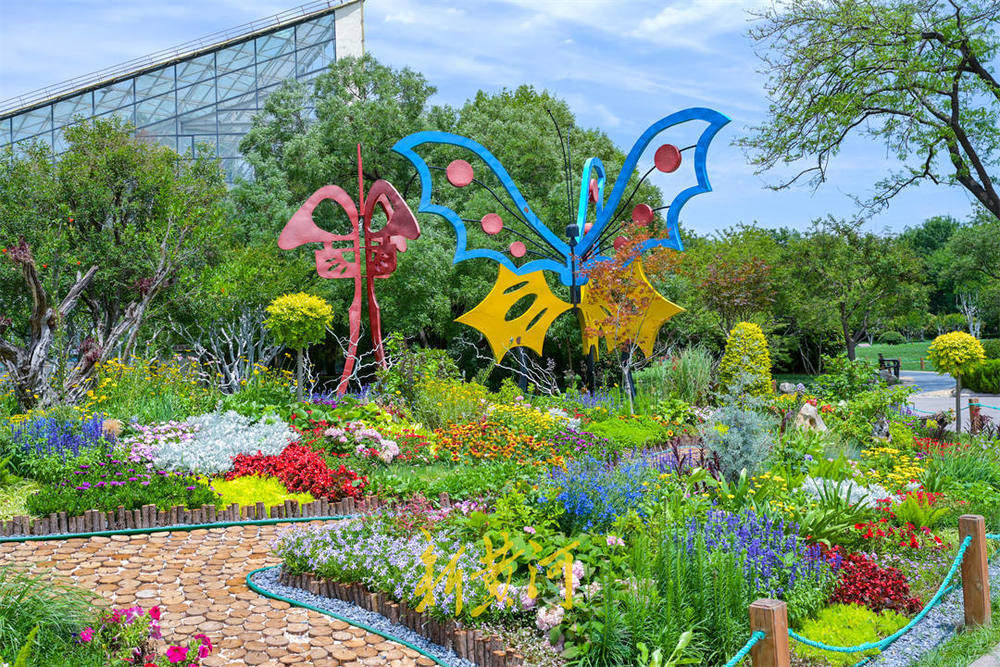 什么是莫奈花园风穿搭 A2FF9FAE683259A429FAC30CF45F3DCFBBFD910B_size260_w1000_h667.jpg