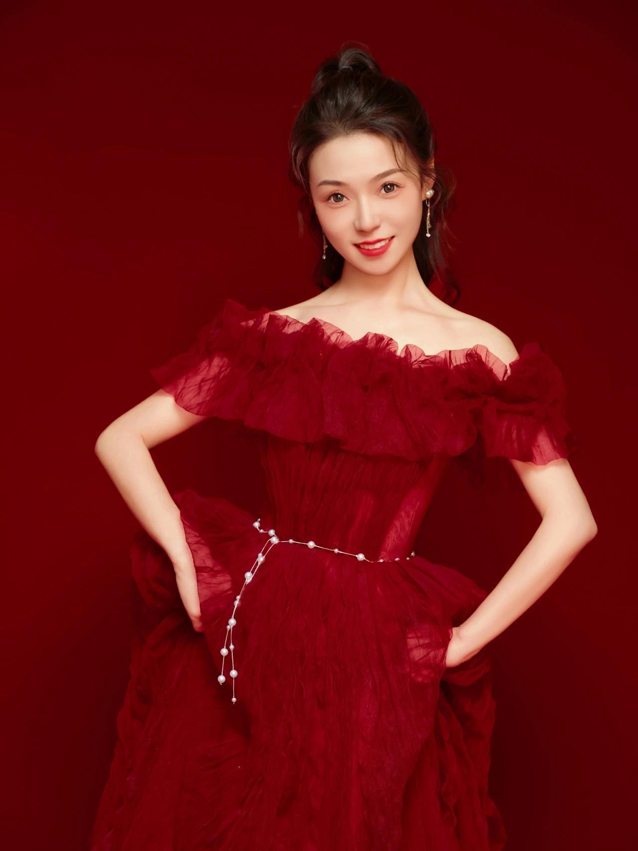 晁花兰