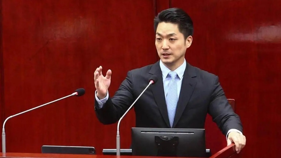 蒋万安批民进党搞双重标准柯建铭竟威胁不要讲话才能自保台网友什么