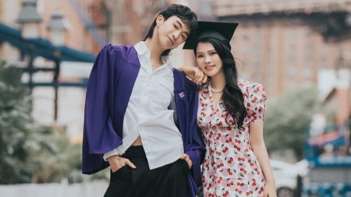 伊能静帮儿子“征婚”，称不介意姐弟恋且男女不限，言论引争议