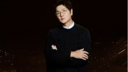 歌王孙楠：疑曾婚内出轨，送女儿去女德班，如今补位歌手骂声一片