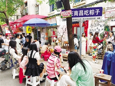 杨大娘粽子店成为“网红”打卡地