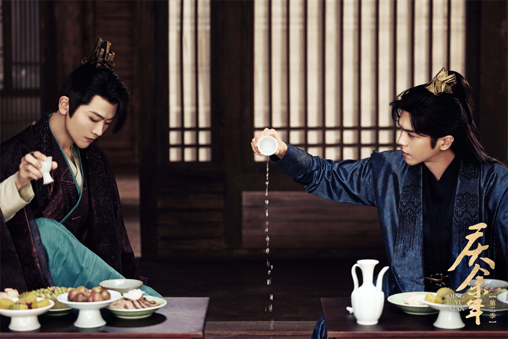 是敌人，也是兄弟。