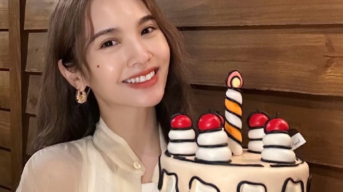 杨丞琳分享40岁庆生照 面部依旧胶原蛋白满满少女感十足