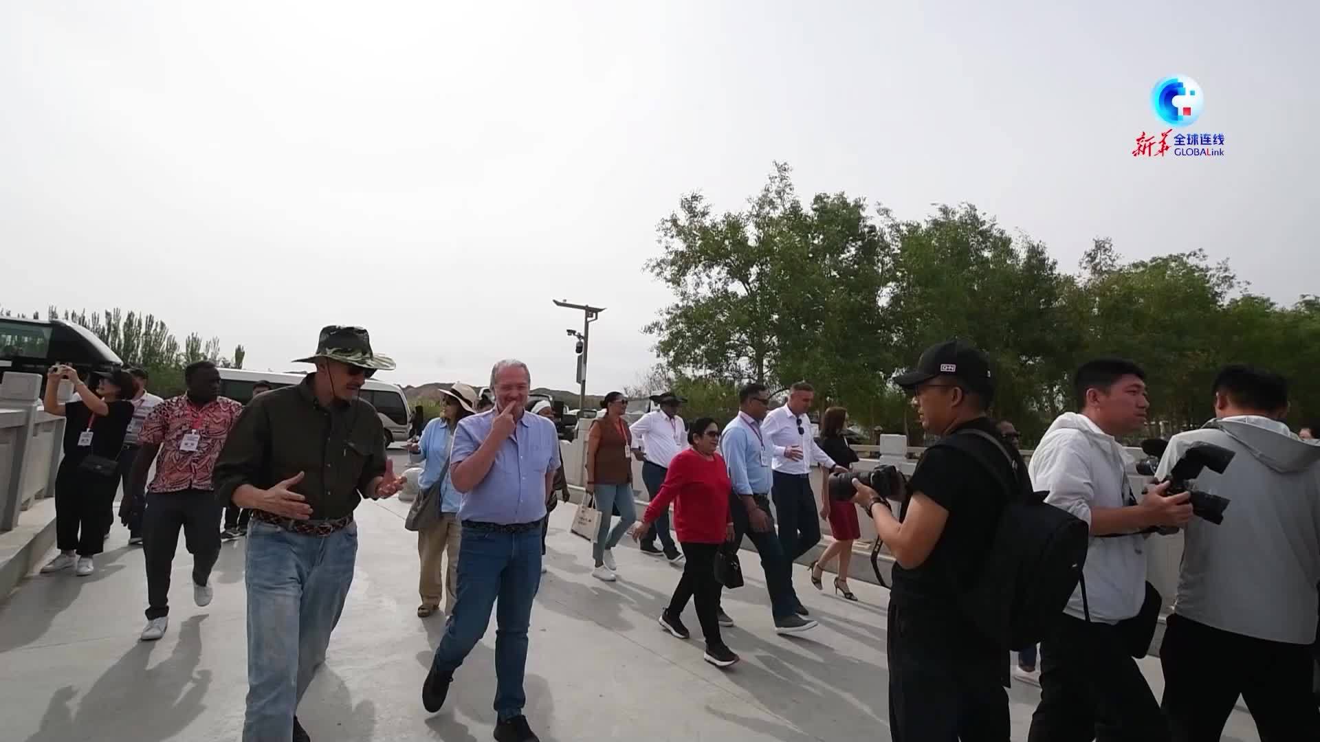 全球连线｜多国外交官点赞丝路名城敦煌