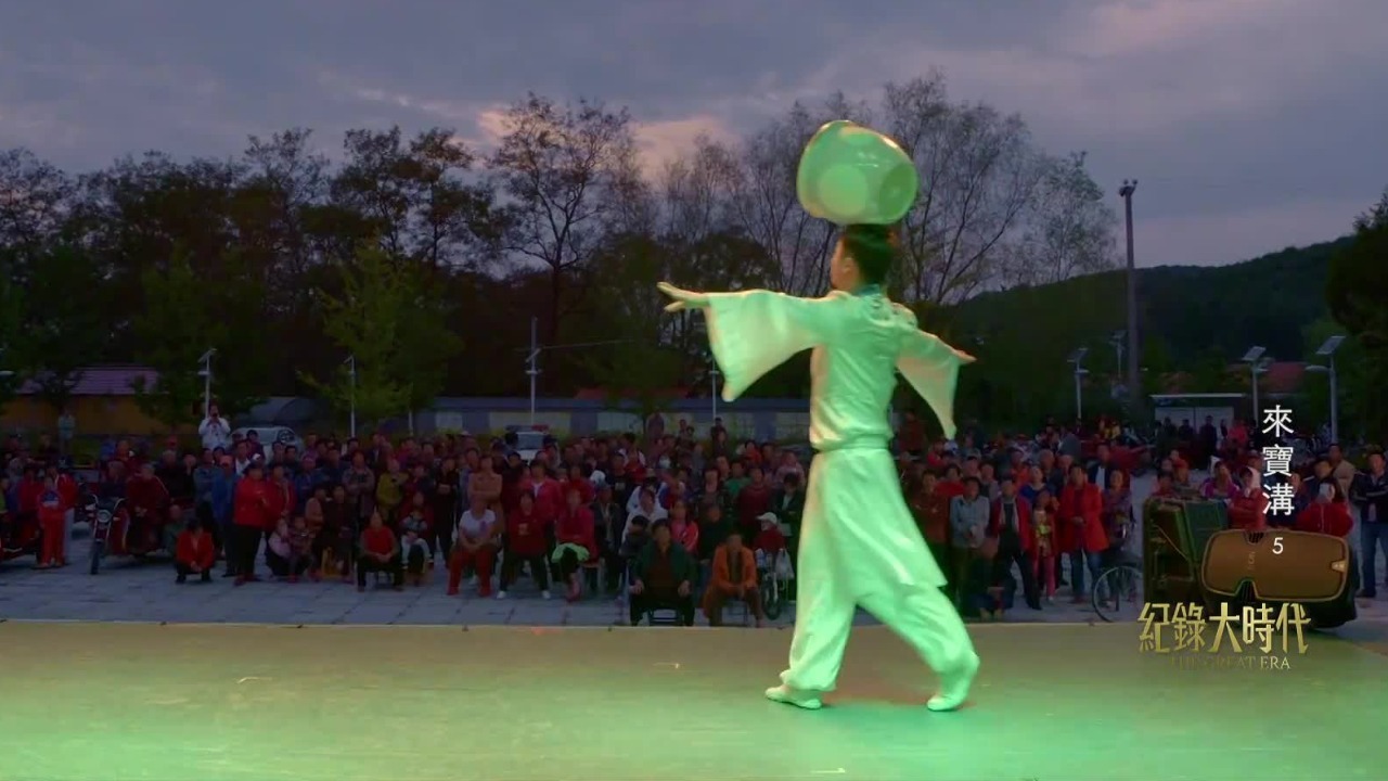 “送戏下乡”助力乡村文化振兴，村民们全都拍手叫好