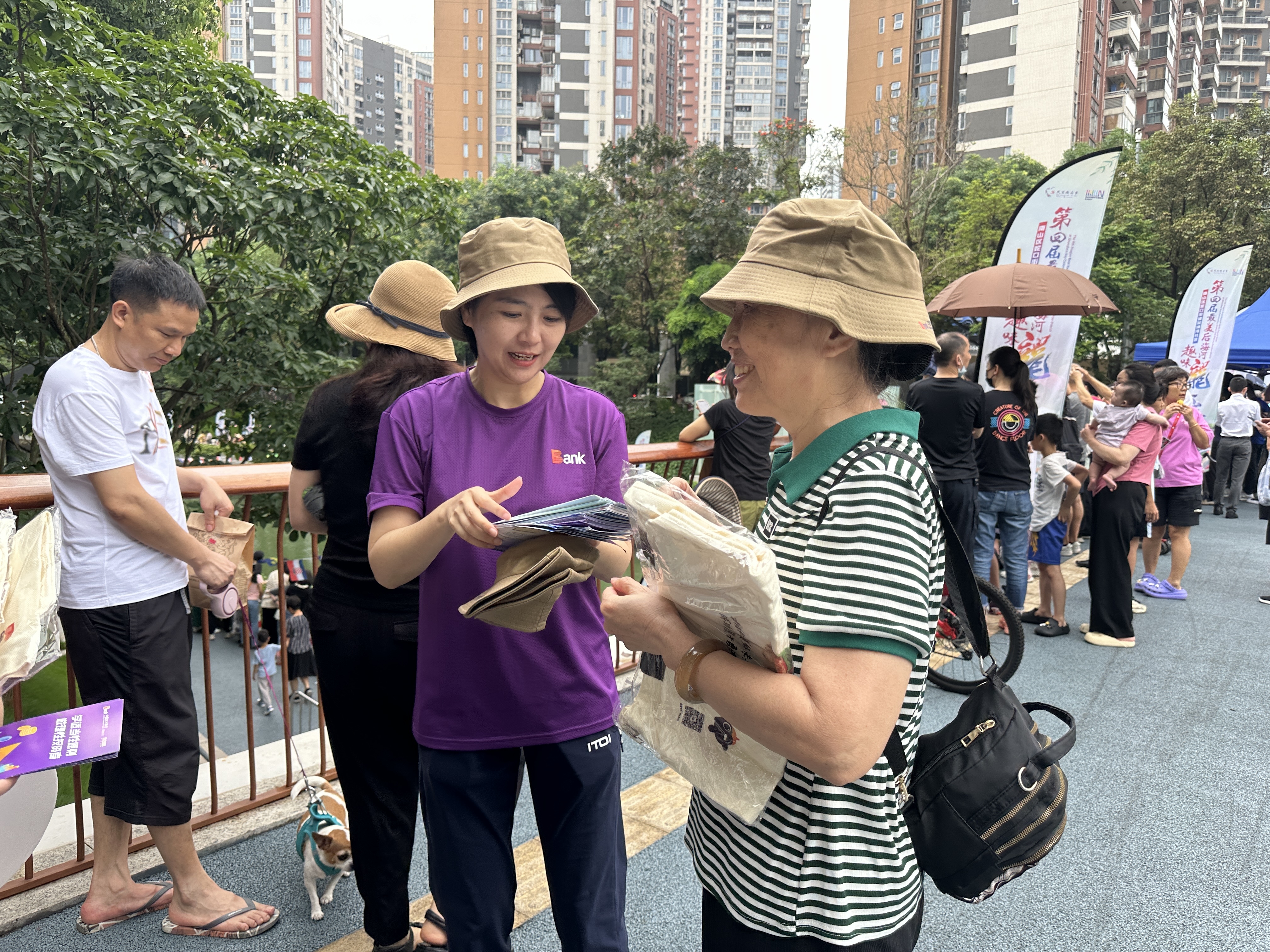 踏浪逐波 龙舟竞渡后海河|光大银行深圳分行金融消费者权益保护教育宣传再掀热潮
