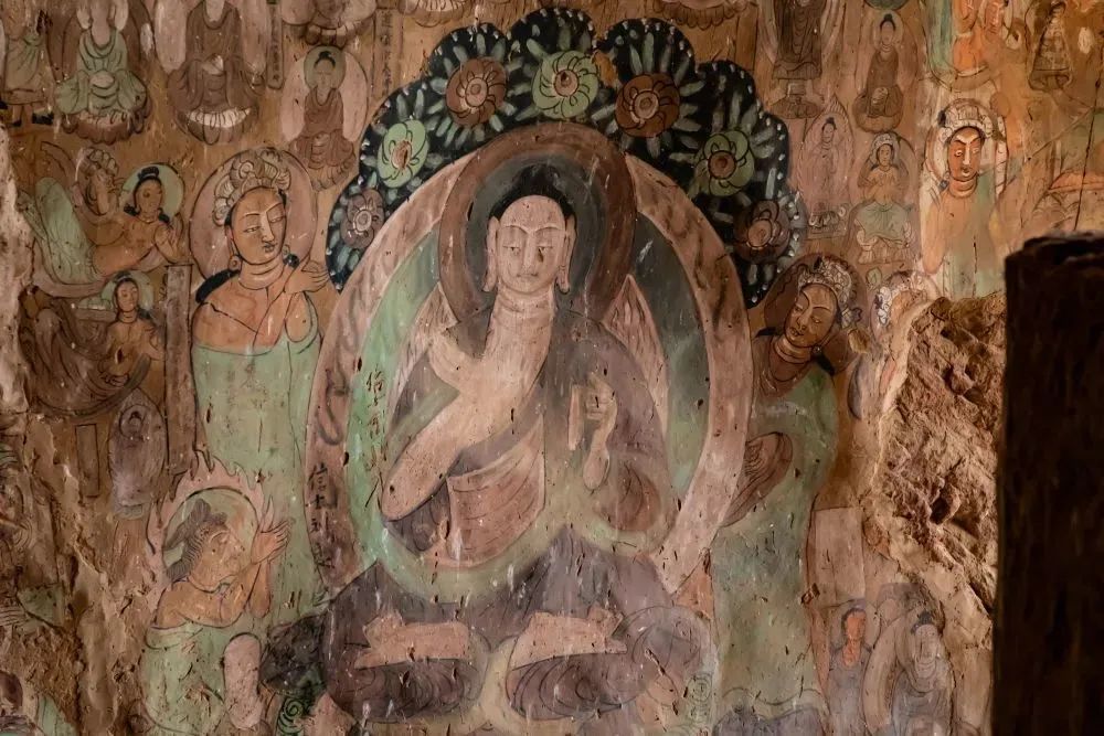 这是2023年9月21日拍摄的炳灵寺石窟第169窟西秦壁画 新华社记者 郎兵