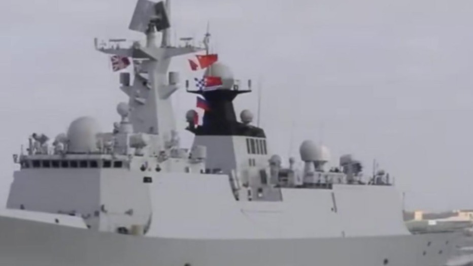 台媒解放军两艘054a护卫舰现身台湾宜兰外海提反分裂国家法警告台军