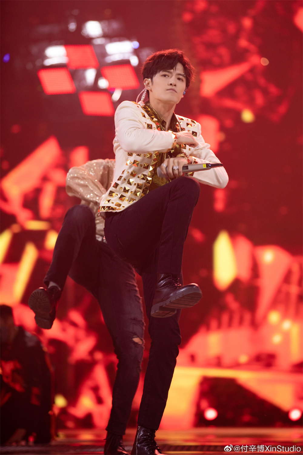 《别认怂》舞台照