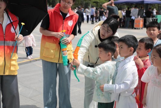 “浓情端午 粽享时光”2024年青岛市“我们的节日·端午”主题活动(崂山会场)成功举办