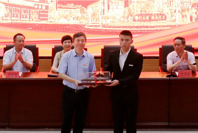 九江职业技术学院举行2024届优秀毕业生代表见面会