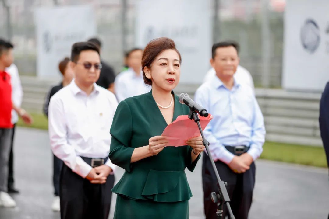 领导致辞共青团陕西省委副书记惠旋,陕西省体育局办公室主任郝亮,陕西