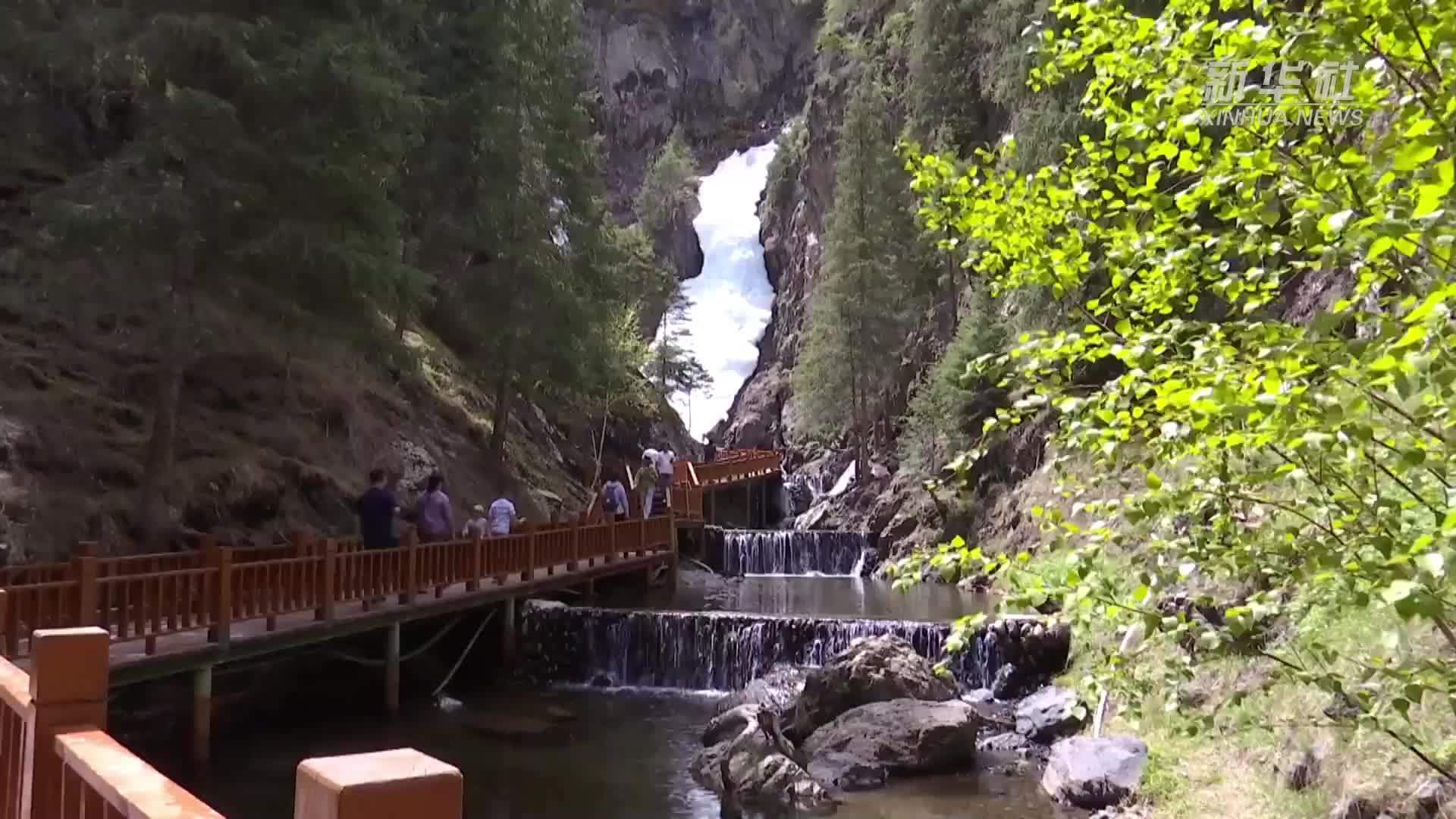 新疆乌鲁木齐夏日旅游持续升温