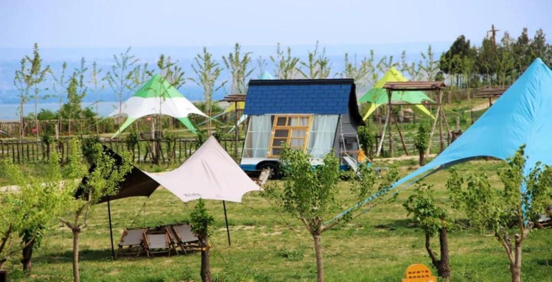 陕西>正文草堂街道高冠村李家岩度假区→太平峪煤场村南焉·花里民宿