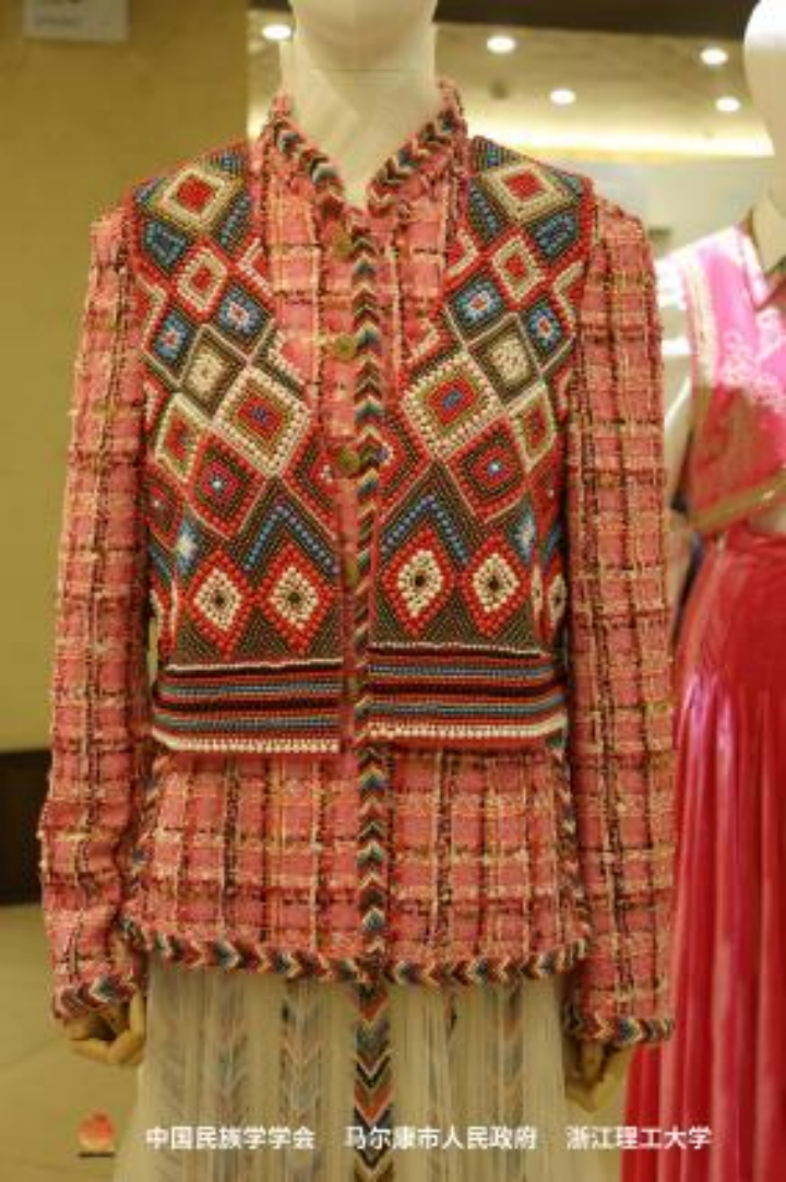 浙理携手品牌设计师&嘉绒藏族非遗代表谱写"共同体"民族时尚