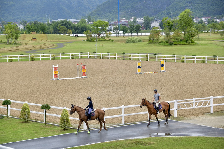 国际马术公开赛场馆准备就绪