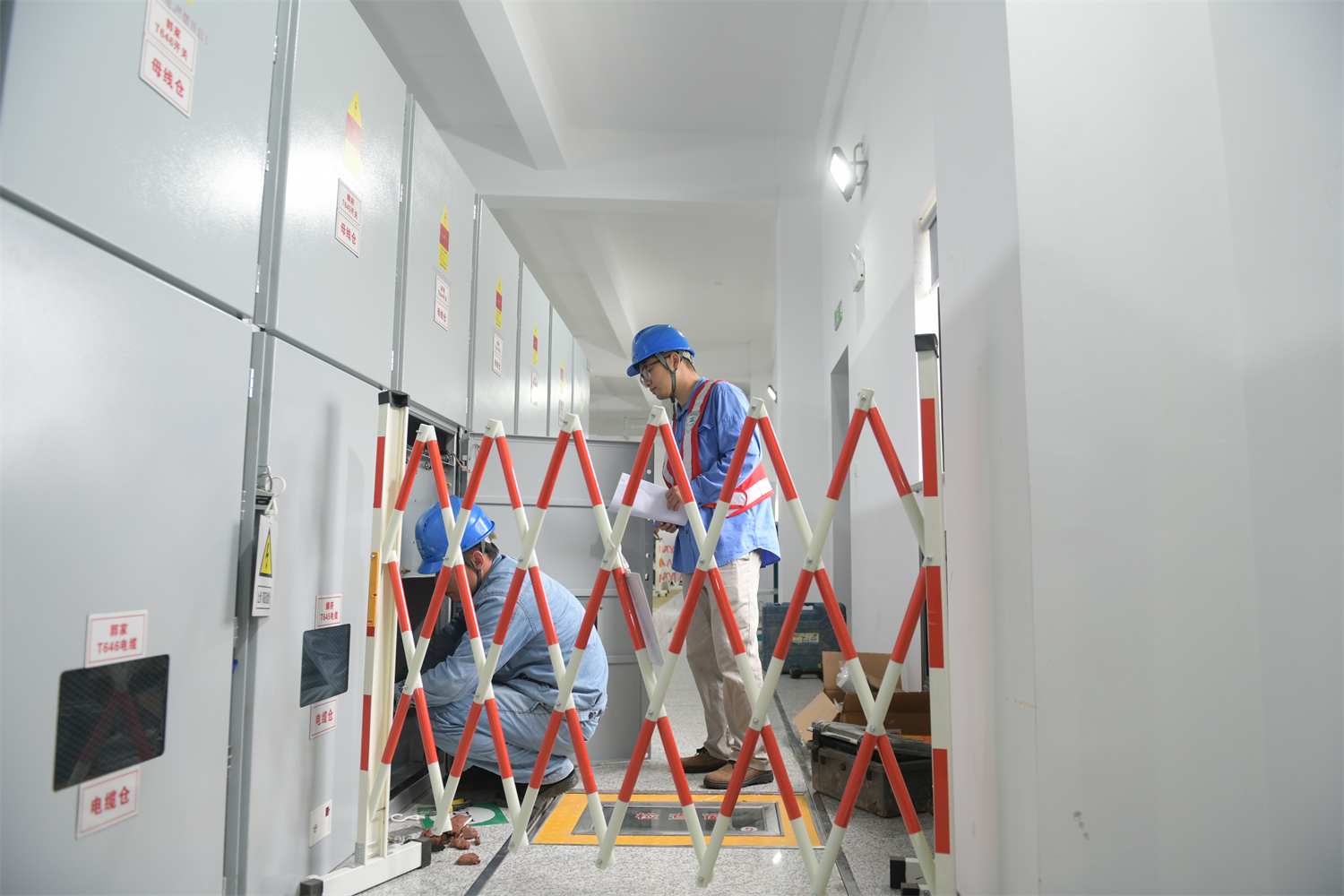 国网余姚市供电公司：线路迁改“让路”助推重点工程“加速跑”