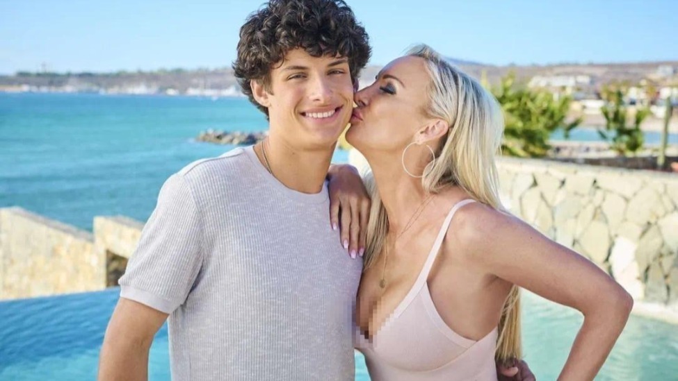 大尺度真人秀请下海演员直播，还让单身辣妈互换儿子约会？网友：真·癫公癫婆！封面图