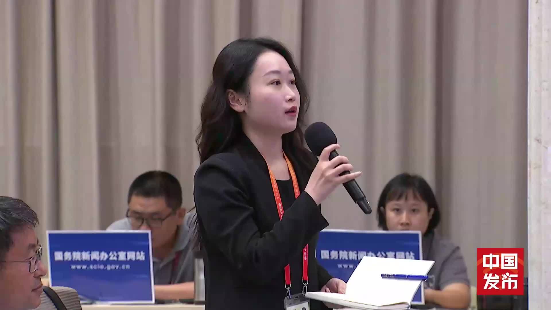 在提升基层服务能力、推动公立医院高质量发展等方面，将出台哪些举措促进构建有序的诊疗格局？国家卫健委答21记者问