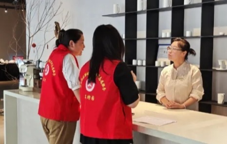 景德镇名坊园服务中心深化“万干入万企”推进企业发展