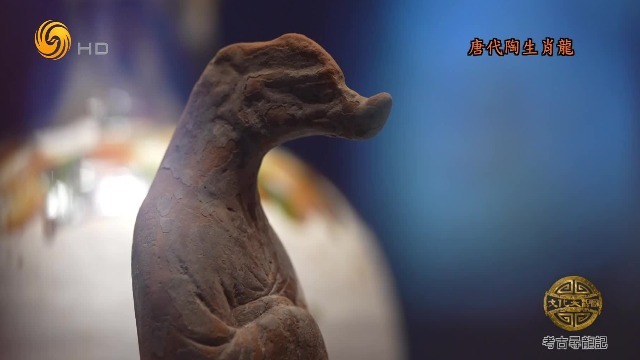它是“四灵”之一，人们心中的瑞兽，也是十二生肖中唯一一个虚构的动物