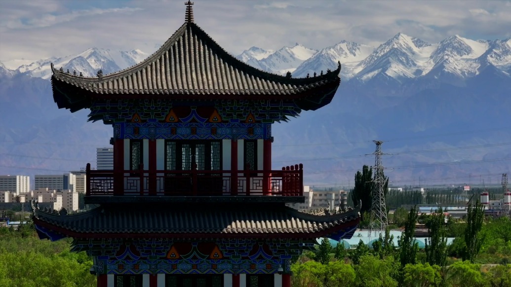 走进肃州　一起看地理书上的祁连雪山