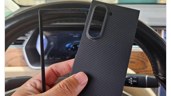 保護套廠商曝料三星Galaxy Z Fold6手機：尺寸改動不大
