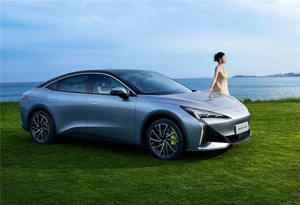 Model 3再迎强敌!极狐阿尔法S5明日交付:顶配21.68万元