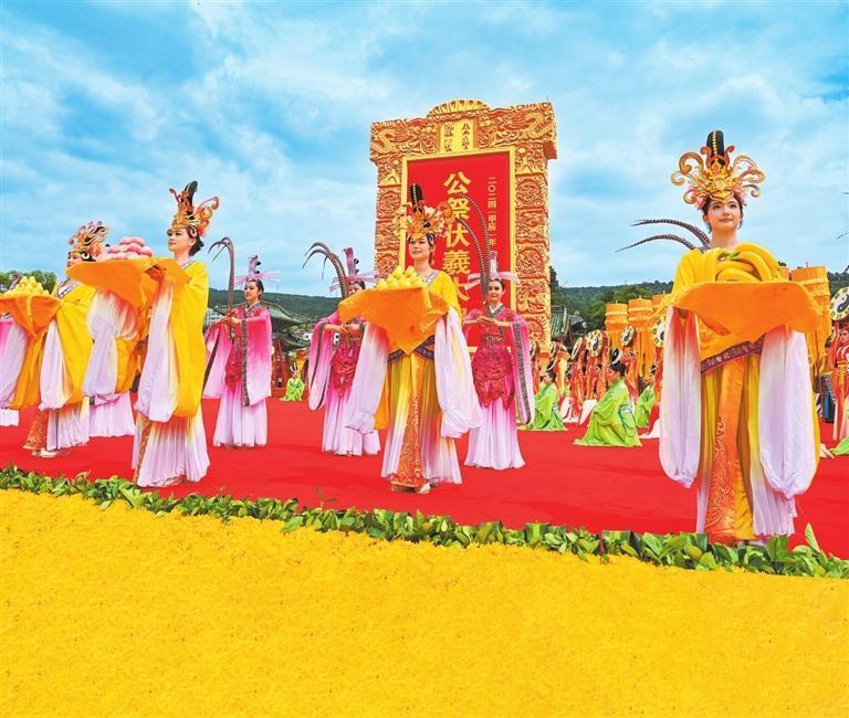 6月21日，公祭伏羲大典乐舞告祭仪式。新甘肃&middot;甘肃日报记者　高樯　丁凯