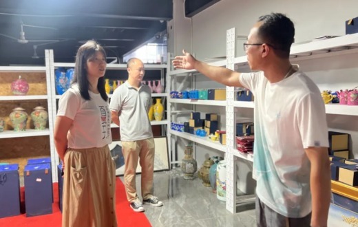 景德镇名坊园服务中心深化“万干入万企”推进企业发展