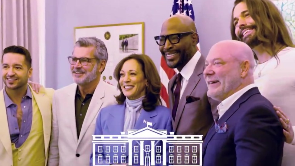 美国副总统哈里斯在白宫接见lgbtq情侣