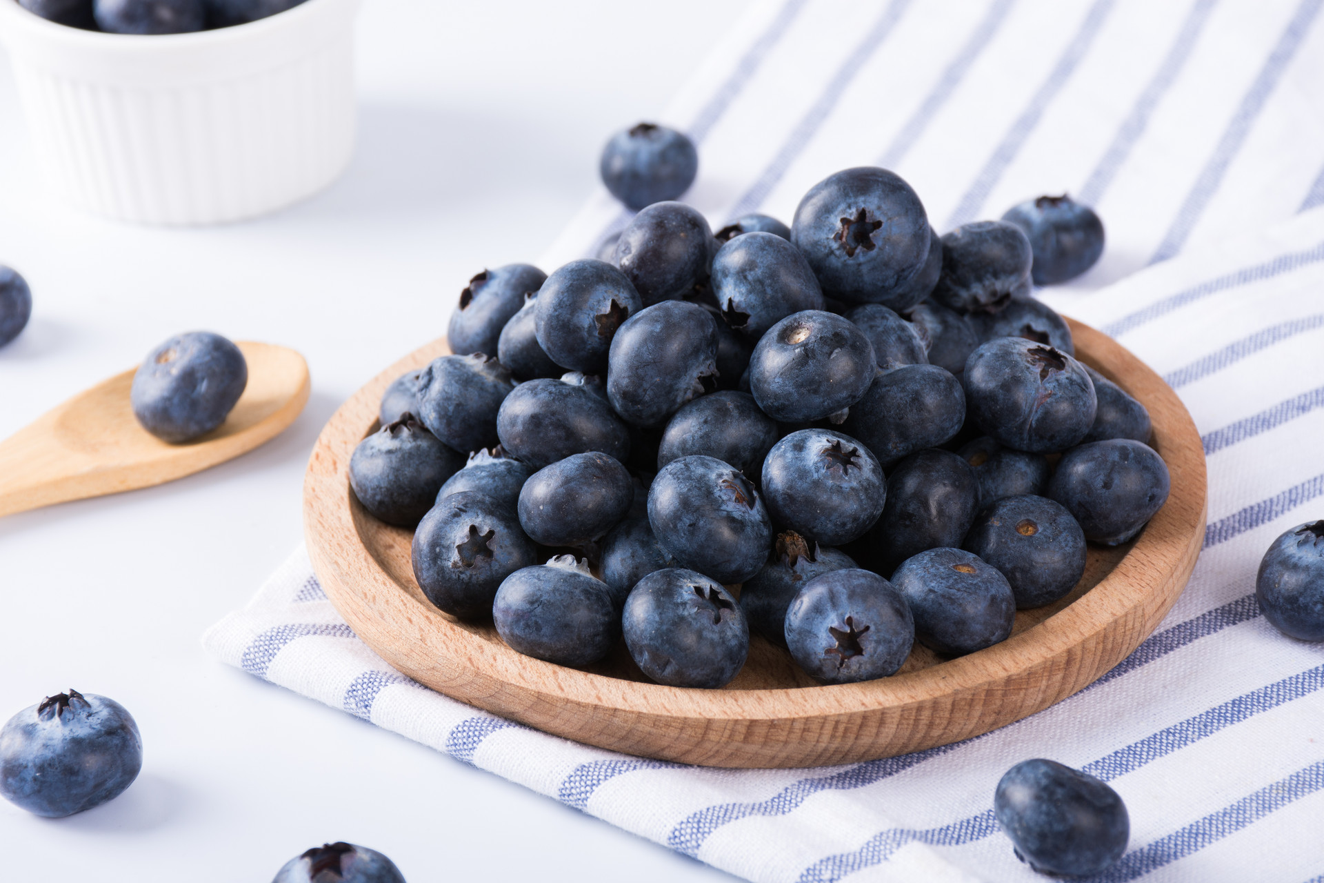 分享新品种和栽培管理新技术 为青岛蓝莓产业把脉定向