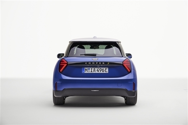 两门、国产、预售21万起!纯电宝马MINI将于7月6日上市
