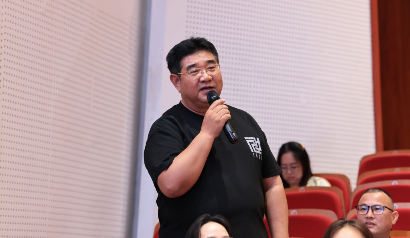 研思融汇新篇,美育浸润未来!2024年艺术核心素养课程中小学美术主题单元跨学科教学研讨会成功举办