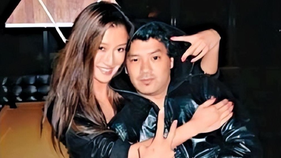 有一种“反噬”叫谢婷婷，“浪荡”18年，如今报应全都一一应验封面图