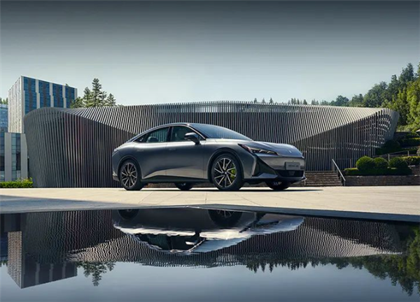 Model 3再迎强敌!极狐阿尔法S5明日交付:顶配21.68万元