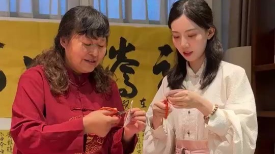 大唐不夜城不倒翁小姐姐邀您来甘肃　吃美食领略文化魅力